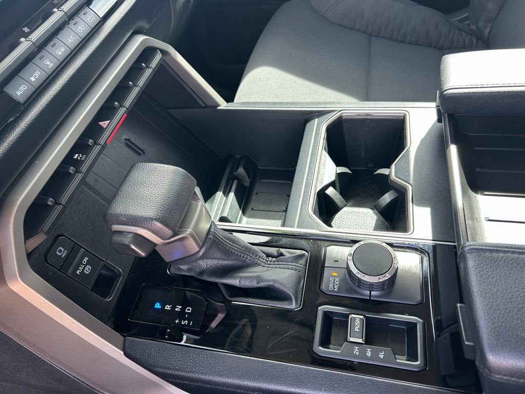 Used 2022 Toyota Tundra SR5 AWD/4WD image 19