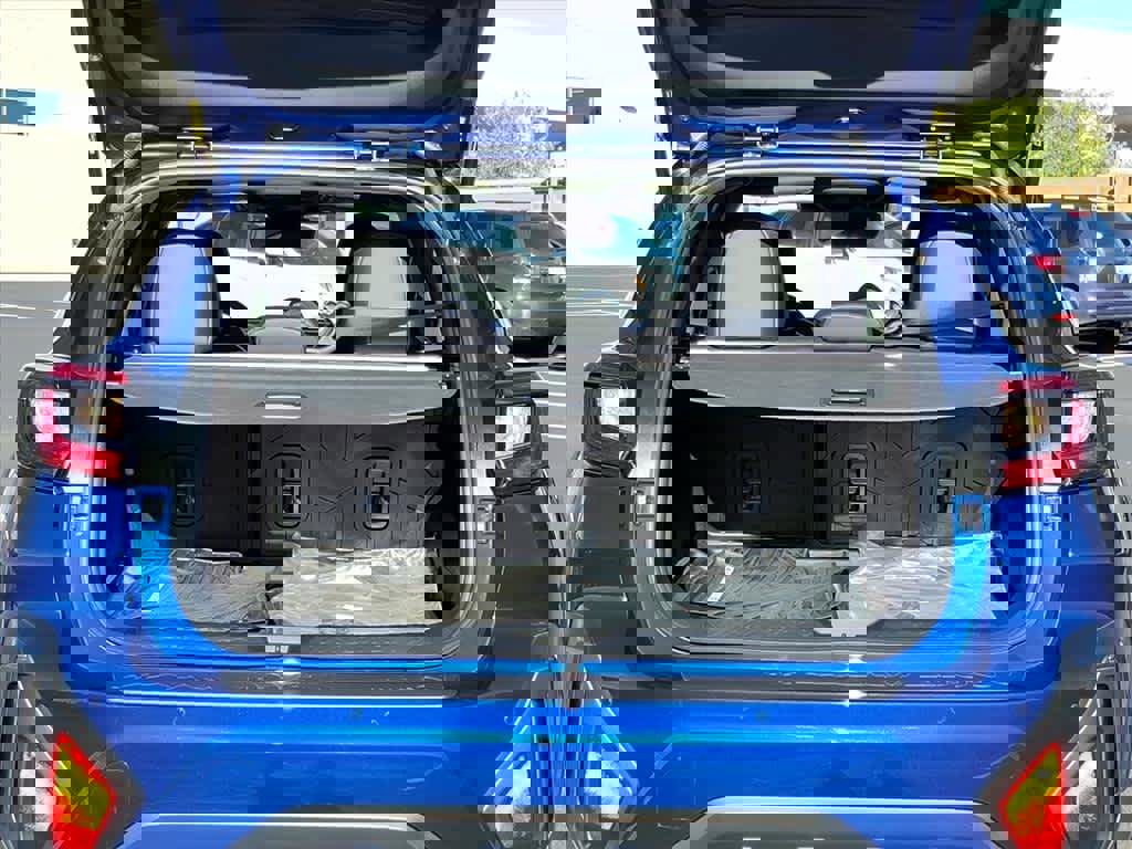 Certified 2025 Subaru Crosstrek 2.5i Limited w/ Popular Package #3A image 16