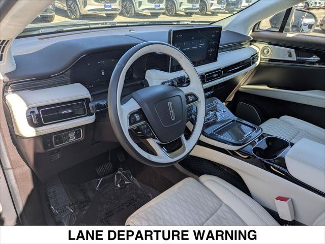 Certified 2023 Lincoln Nautilus Black Label w/ Class II Trailer Tow Package AWD/4WD image 12