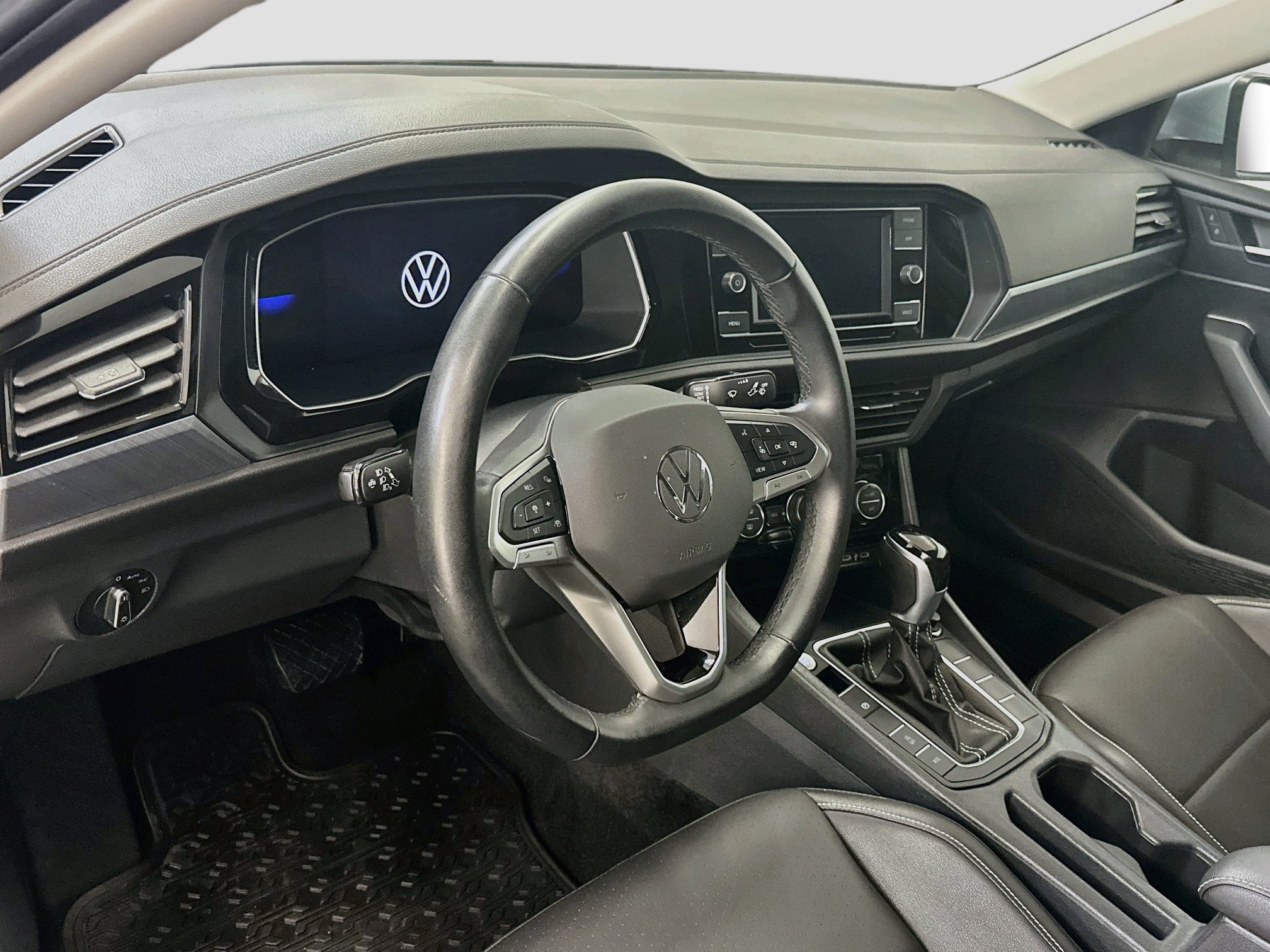 Used 2024 Volkswagen Jetta SE FWD image 18