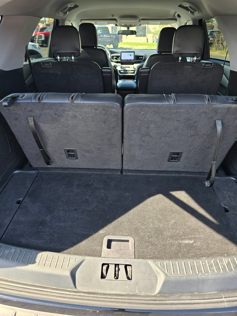 Certified 2023 Ford Explorer XLT w/ Equipment Group 202A AWD/4WD image 16