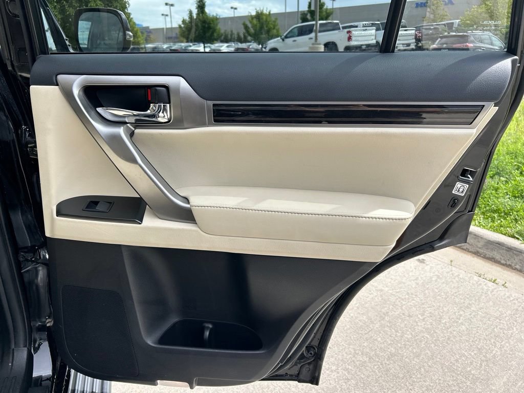 Used 2023 Lexus GX 460 Premium w/ Premium Package AWD/4WD image 29