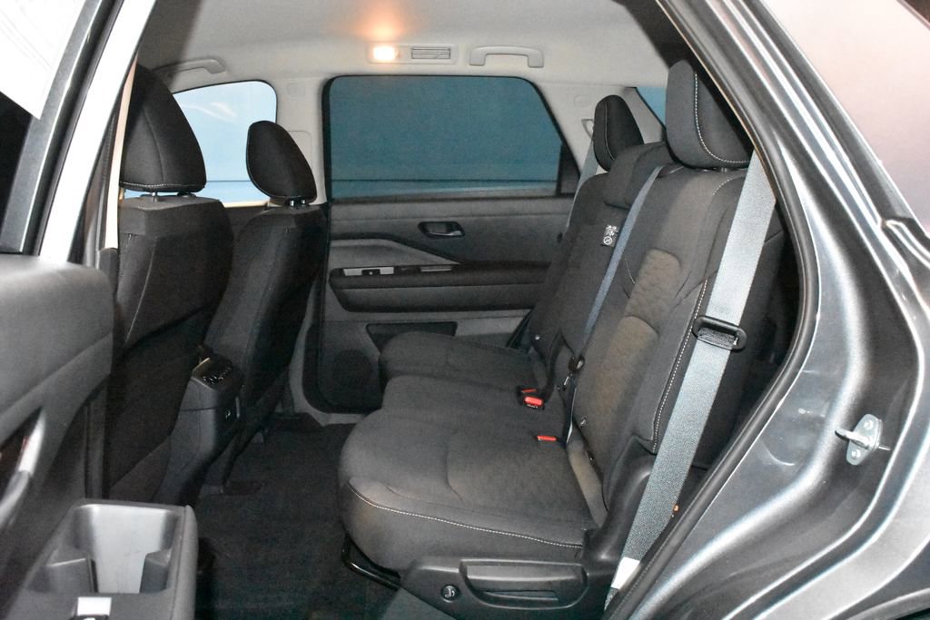 Certified 2024 Nissan Pathfinder SV image 17