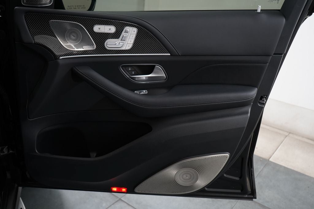 Used 2025 Mercedes-Benz GLS 63 AMG 4MATIC image 37