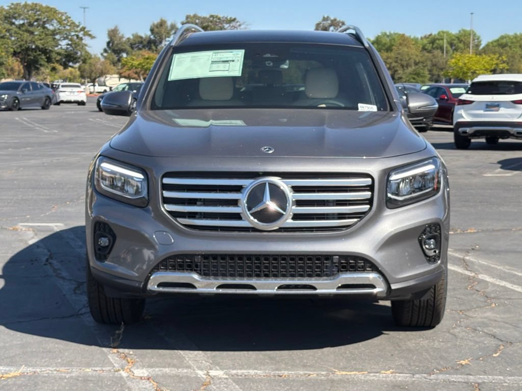 New 2026 Mercedes-Benz GLB 250 4MATIC image 3