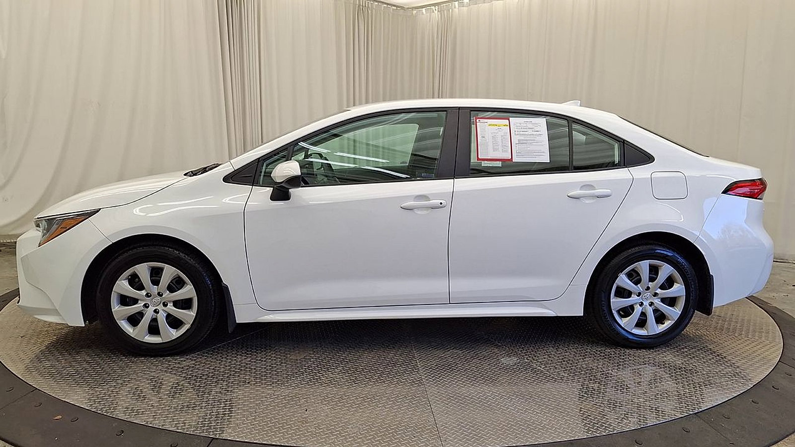 Certified 2025 Toyota Corolla LE image 8