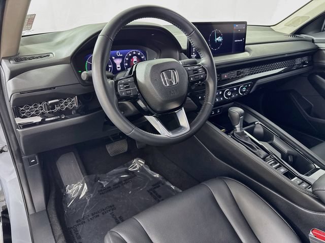 Used 2024 Honda Accord Touring image 13