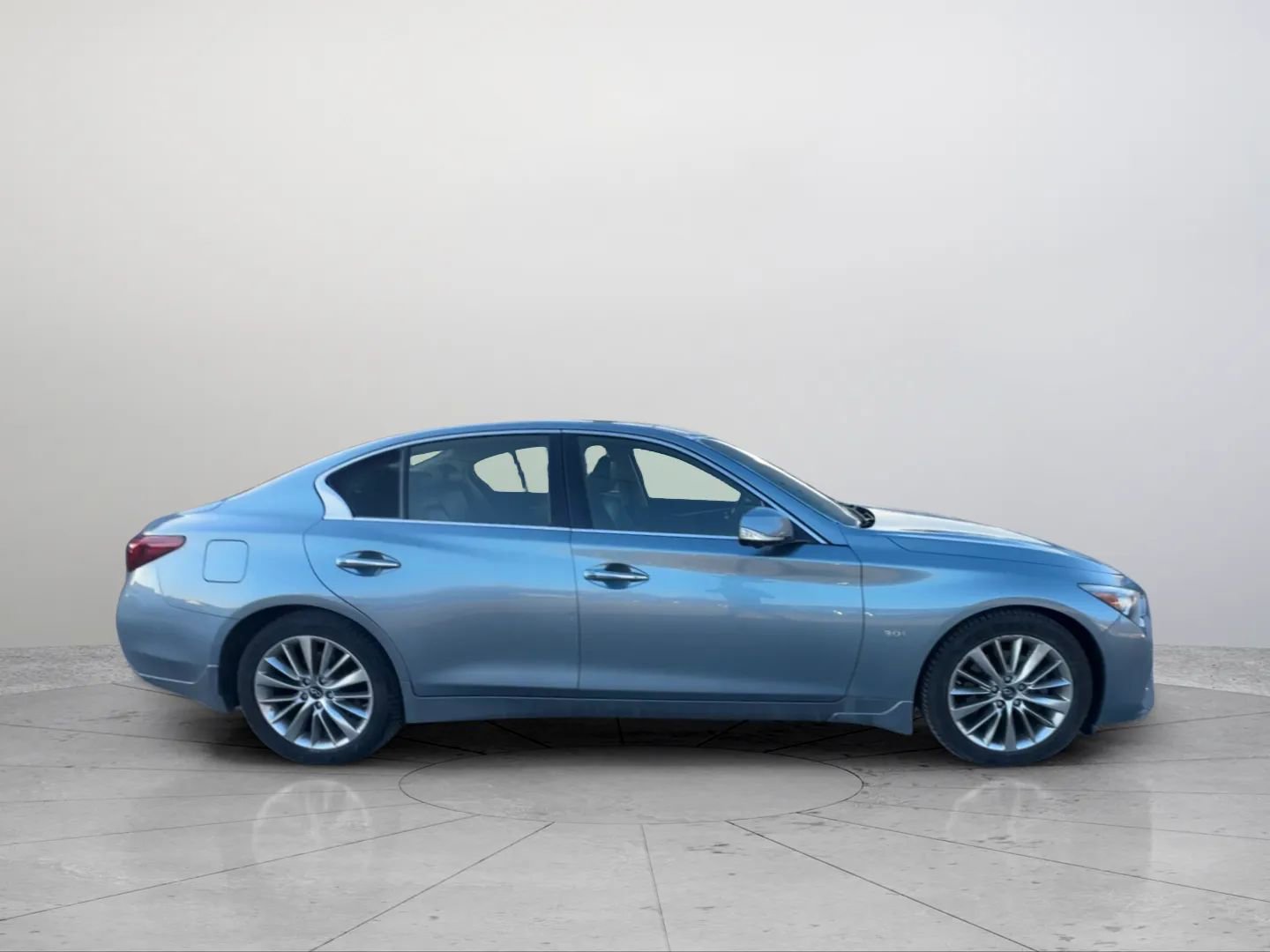 Used 2018 INFINITI Q50 Luxe w/ Sensory Package (Luxe) image 6