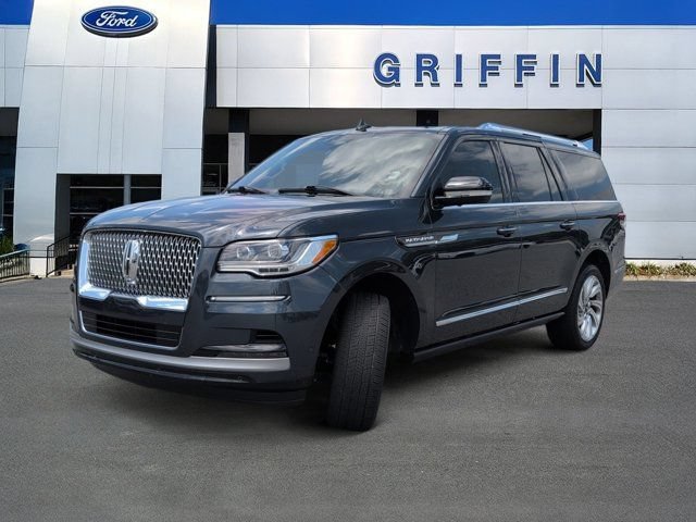 Used 2024 Lincoln Navigator L Reserve AWD/4WD image 11
