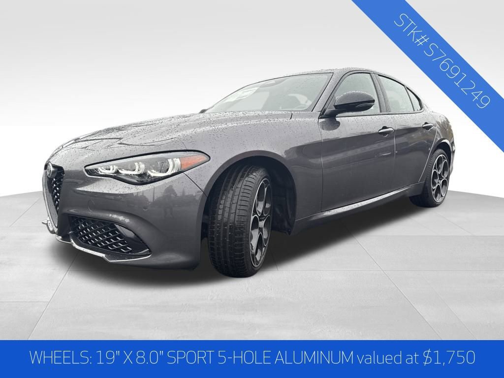 New 2025 Alfa Romeo Giulia AWD w/ Driving Assist Package image 3