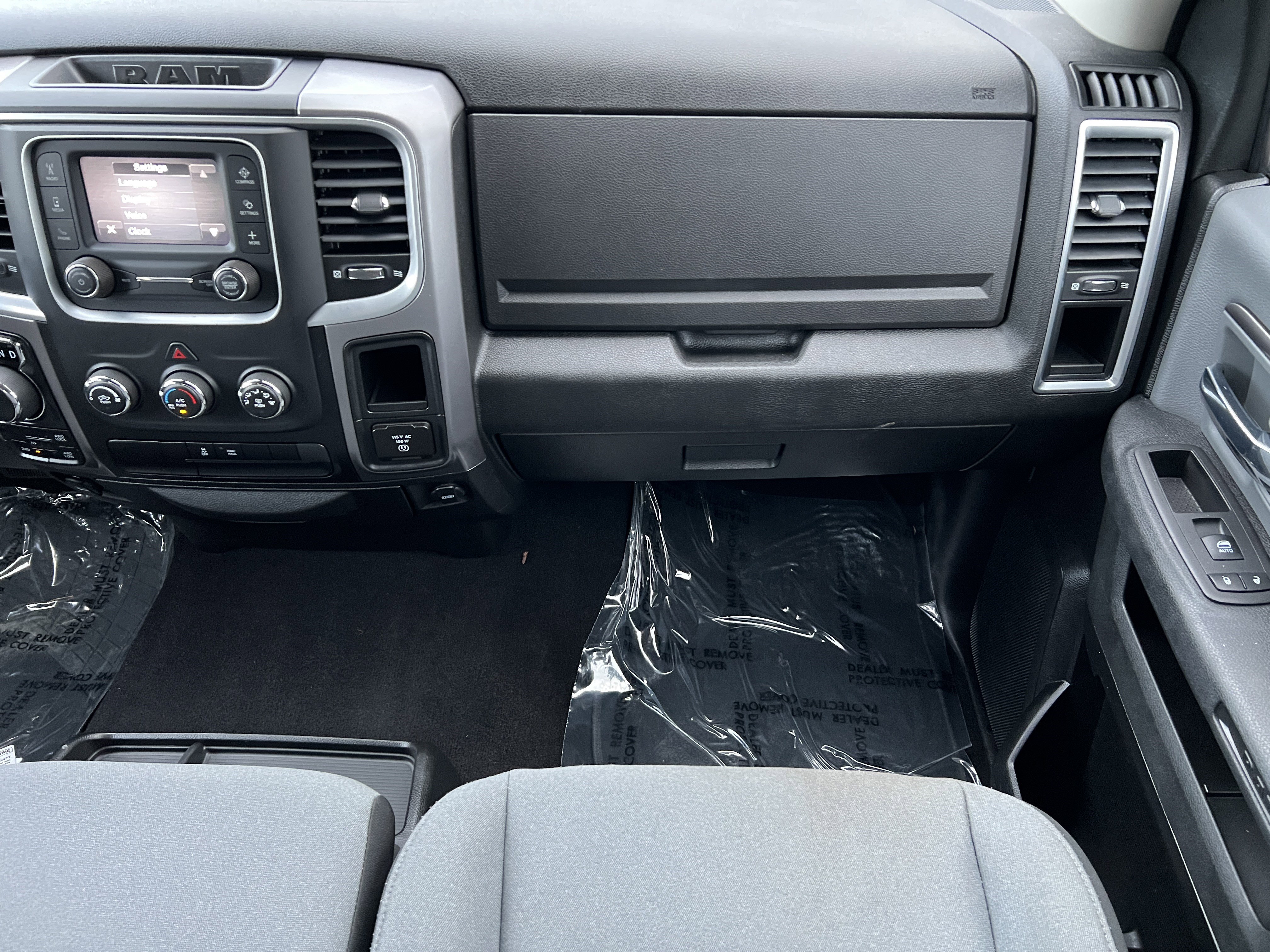Used 2023 RAM 1500 Classic SLT image 31