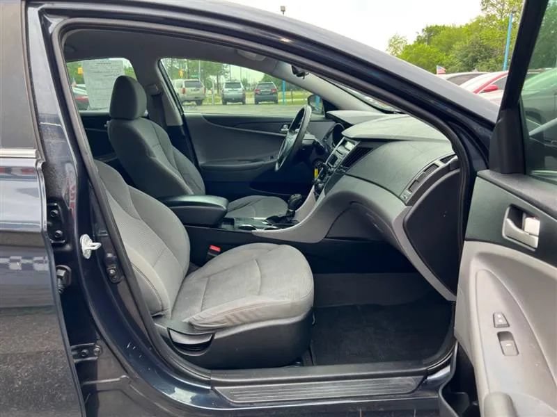 Used 2014 Hyundai Sonata GLS FWD image 12