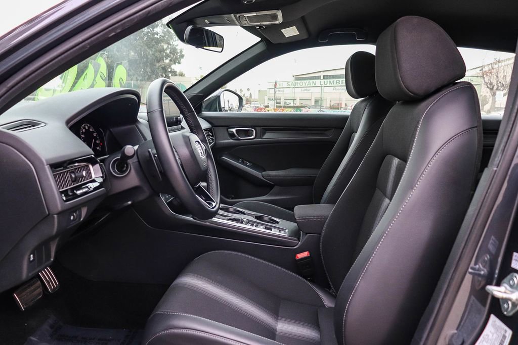 Used 2025 Honda Civic Sport image 17