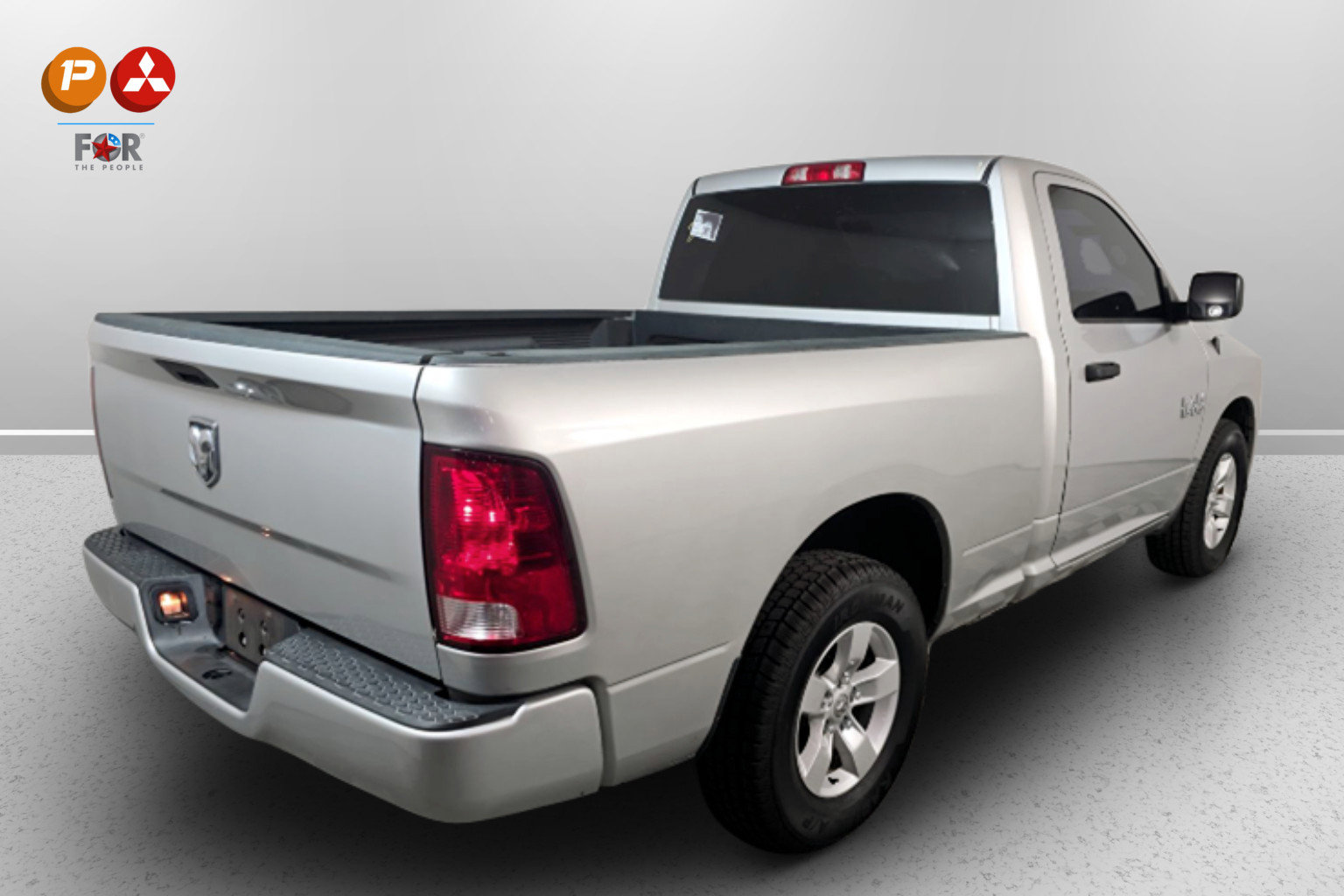 Used 2017 RAM 1500 Express image 3