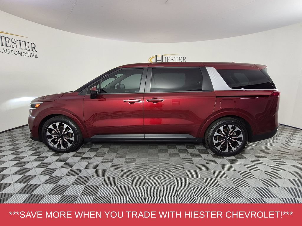 Used 2024 Kia Carnival EX FWD image 7