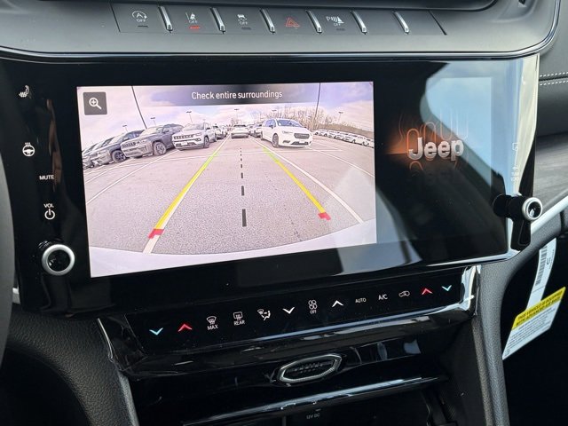 New 2026 Jeep Grand Cherokee Limited image 3