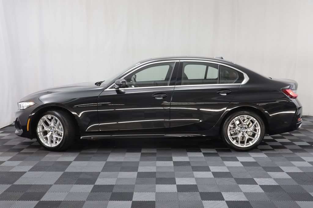 Used 2025 BMW 330i xDrive Sedan AWD/4WD image 4