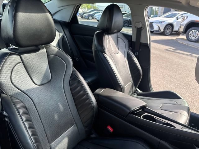 Used 2023 Hyundai Elantra Limited FWD image 43