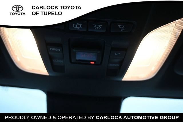 Used 2020 Toyota Corolla XSE FWD image 23