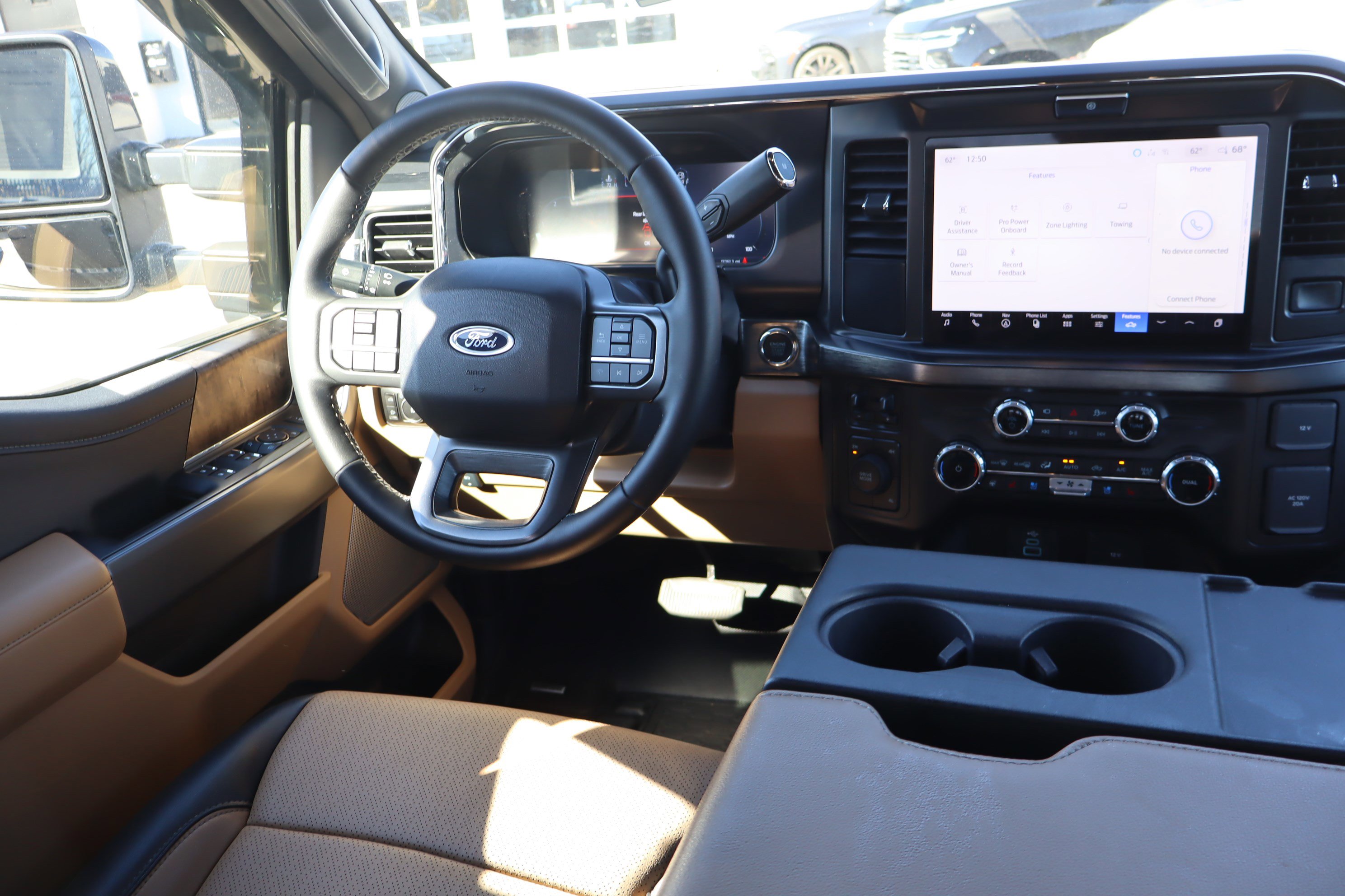 Used 2025 Ford F250 Lariat image 15