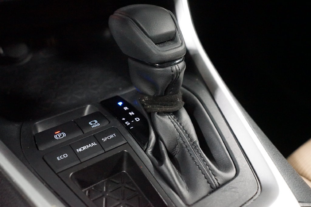 Certified 2023 Toyota RAV4 LE FWD image 21