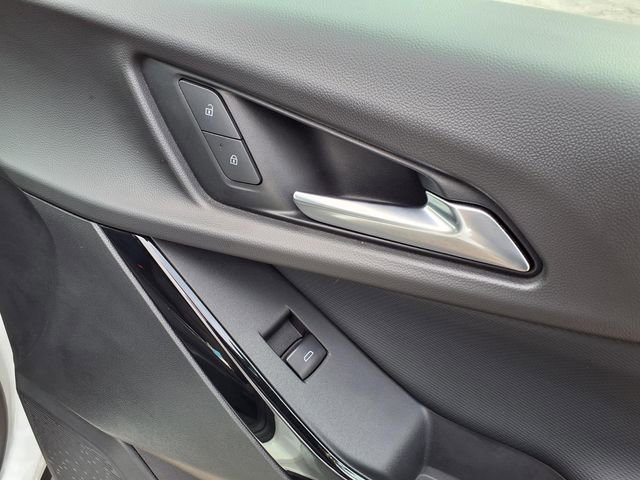 Used 2025 Chevrolet Equinox LT image 70