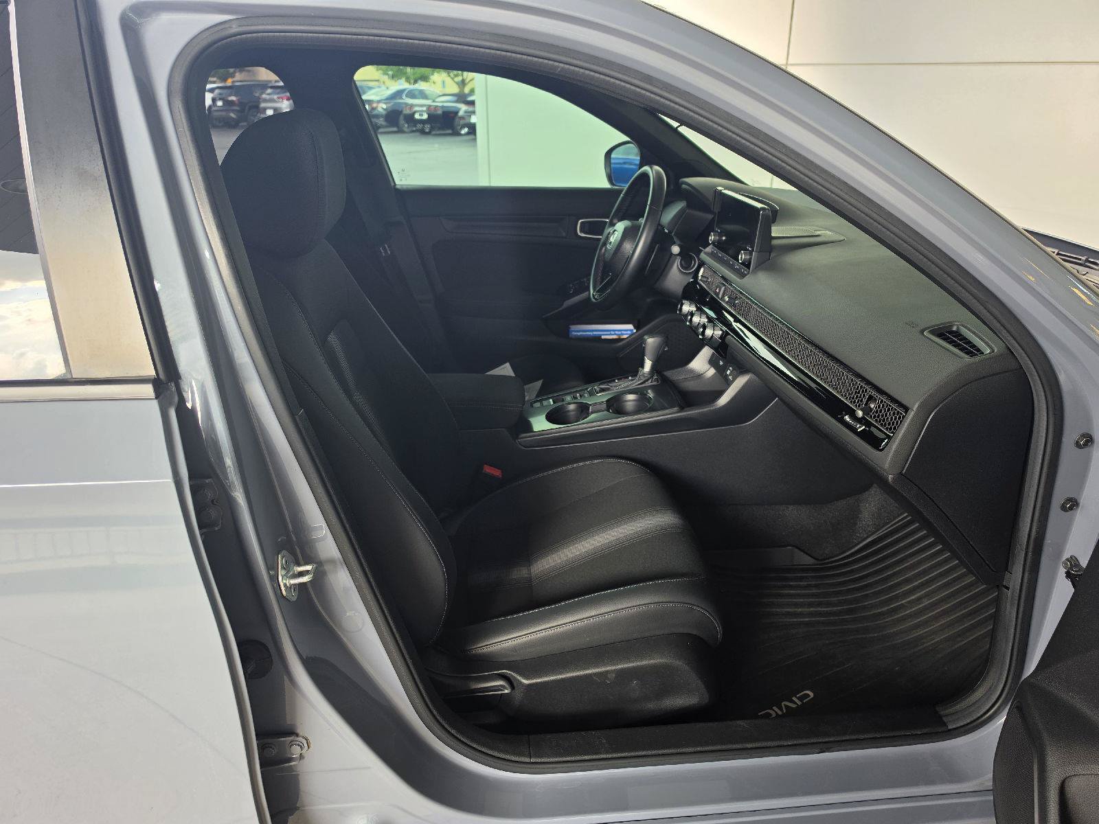 Used 2024 Honda Civic Sport image 8