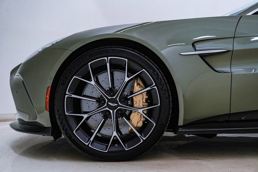 Used 2026 Aston Martin V8 Vantage Roadster image 16