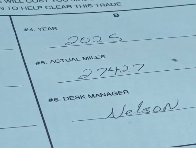 Used 2025 Tesla Model Y Long Range image 10