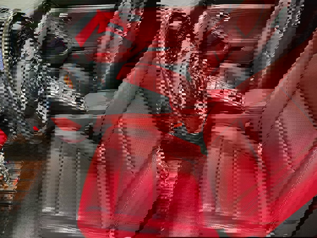 Used 2019 Porsche 911 Turbo image 39