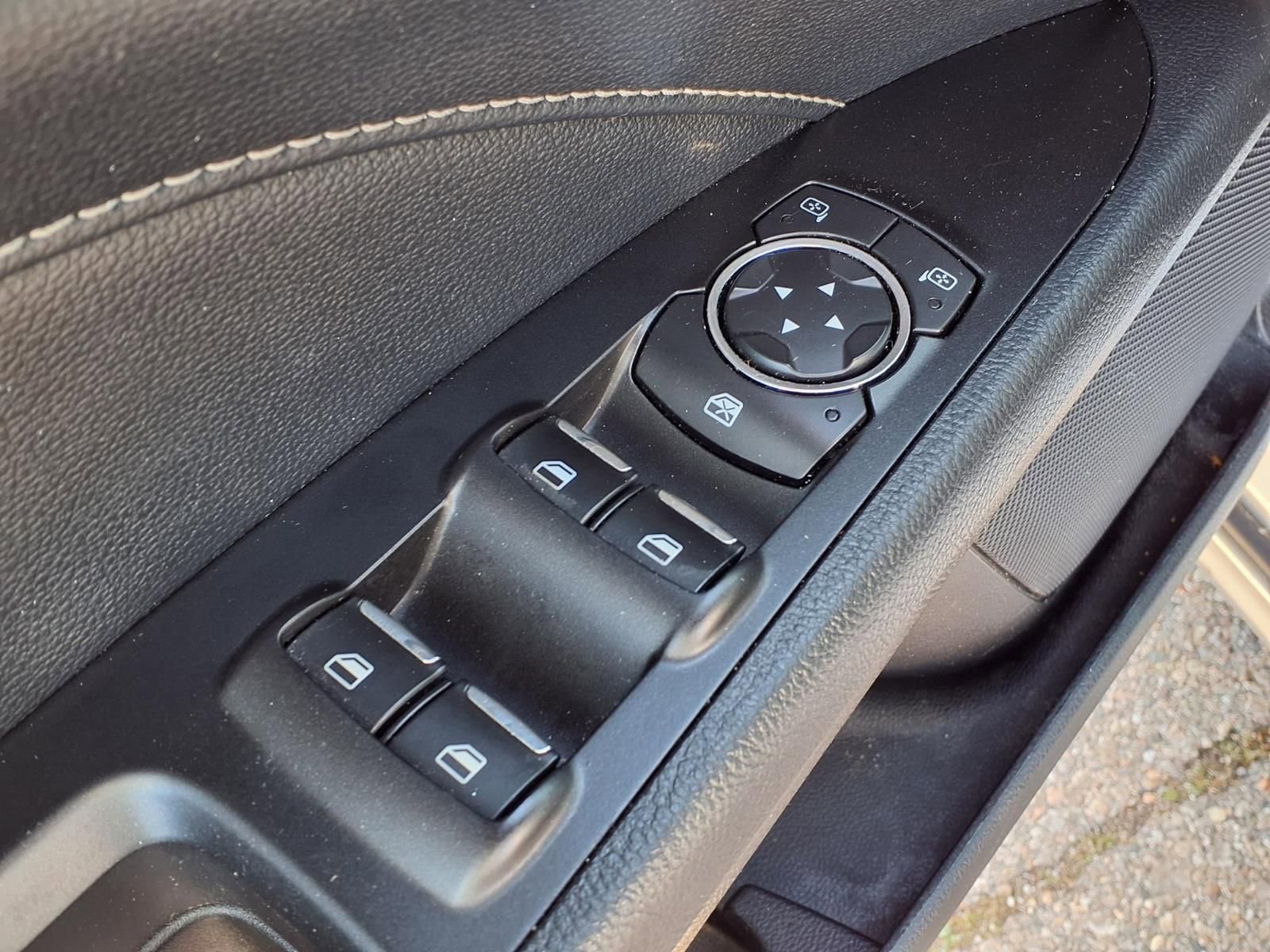 Used 2018 Ford Fusion Titanium AWD/4WD image 15
