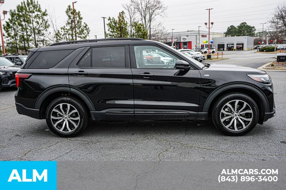 Used 2025 Ford Explorer ST-Line AWD/4WD image 8