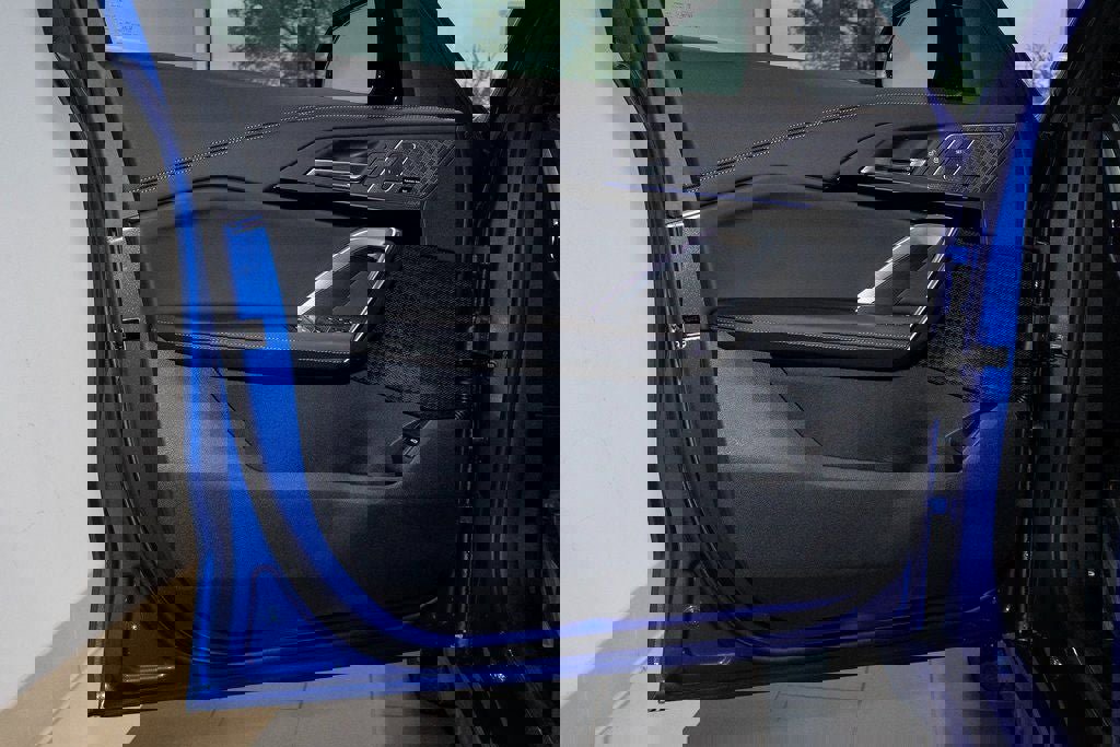 Used 2025 BMW X1 M35i w/ Premium Package image 13