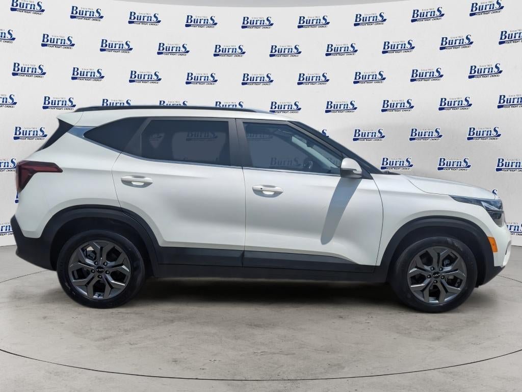 Used 2024 Kia Seltos S FWD image 2