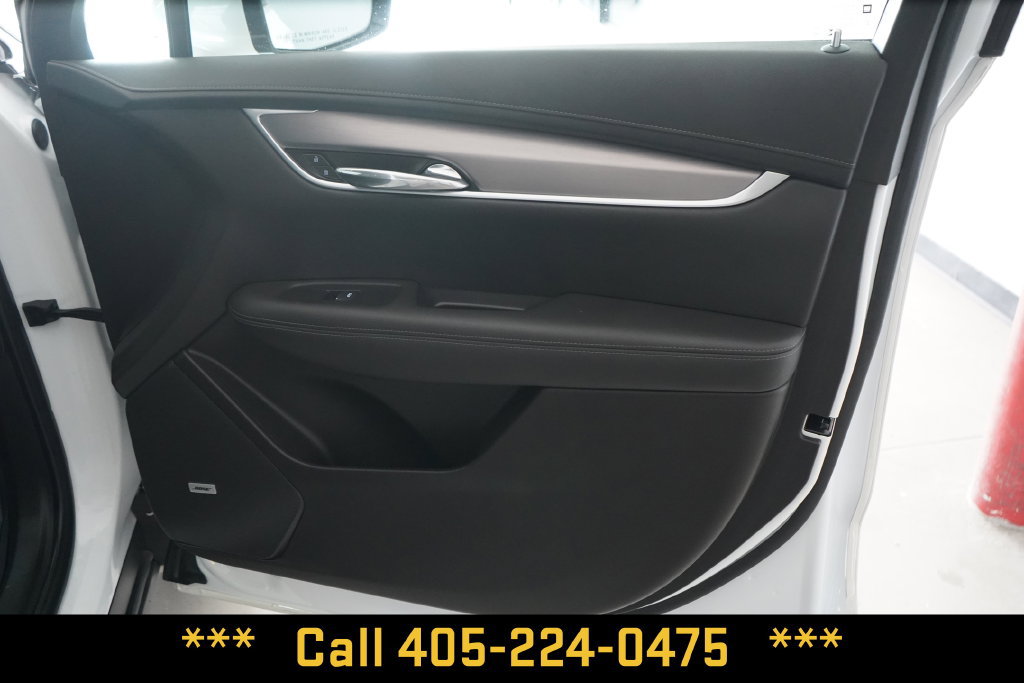 Used 2024 Cadillac XT6 Luxury w/ LPO, Floor Liner Package AWD/4WD image 20