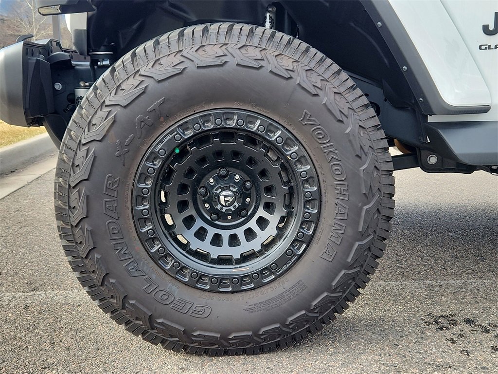 New 2024 Jeep Gladiator Sport image 6