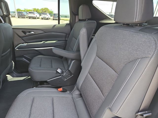 Used 2025 Chevrolet Traverse LT w/ Driver Confidence Package image 13