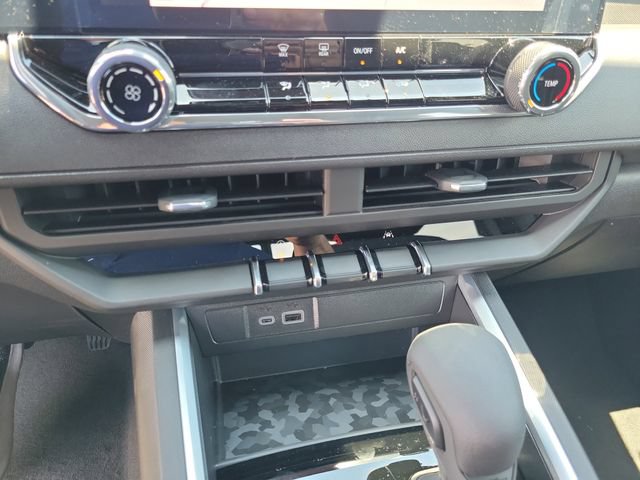 New 2026 Chevrolet Colorado W/T w/ WT Custom Package AWD/4WD image 29
