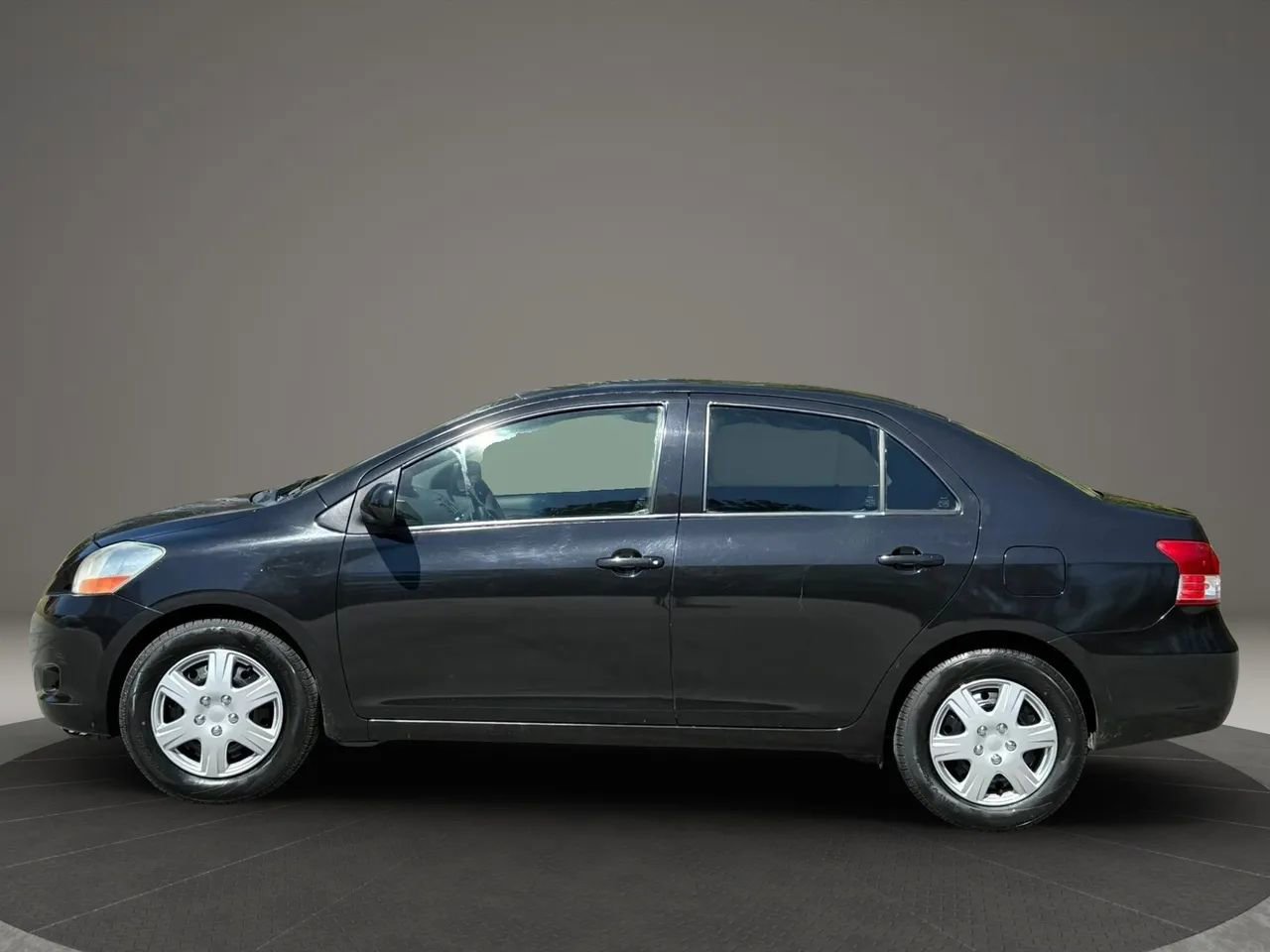Used 2011 Toyota Yaris Sedan w/ PWR Pkg w/Steel Wheels image 7