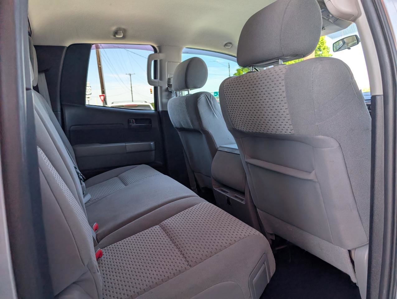 Used 2013 Toyota Tundra 4x4 Double Cab w/ Tow Pkg image 19