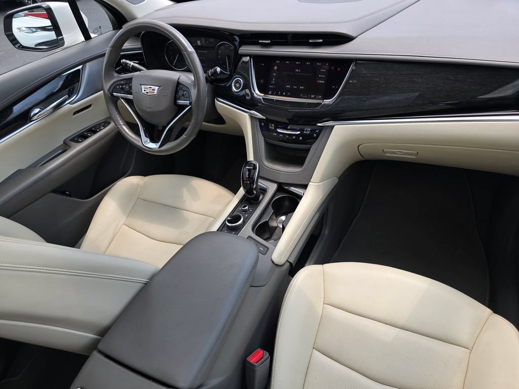 Used 2023 Cadillac XT6 Premium Luxury FWD image 15