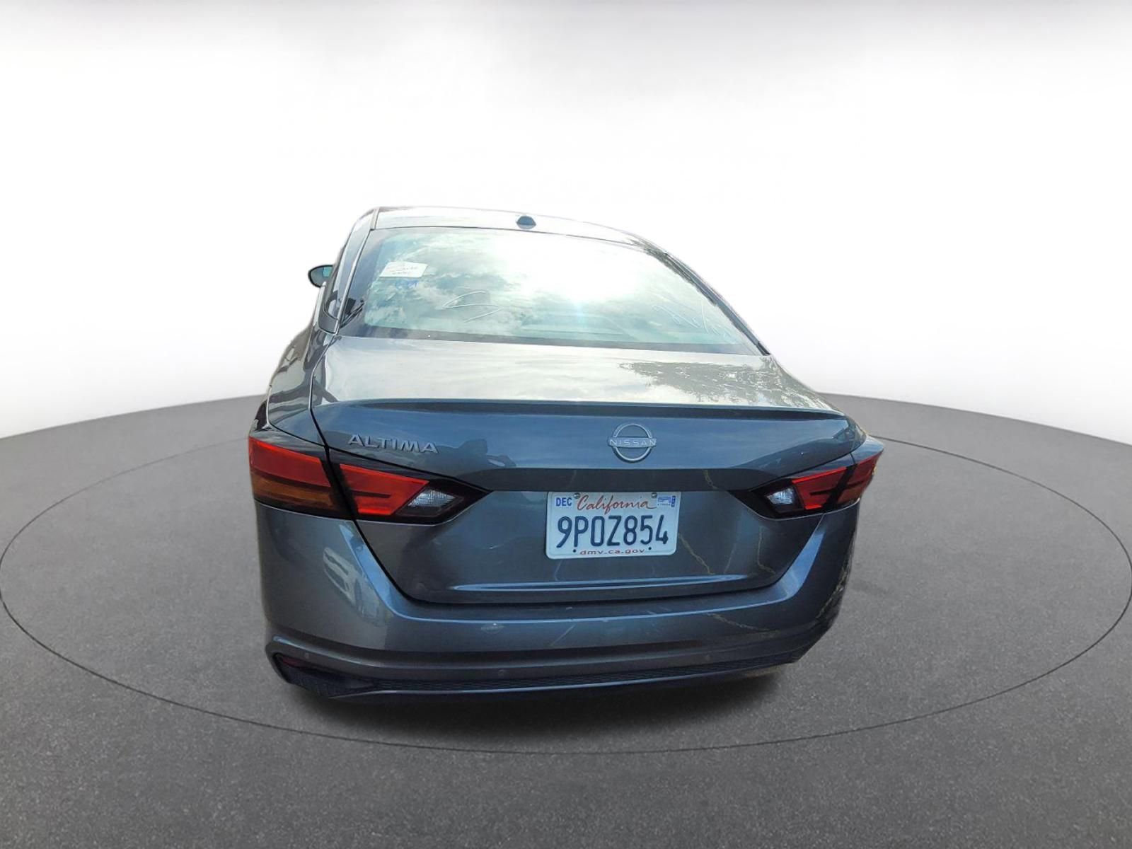 Used 2025 Nissan Altima 2.5 SV image 7