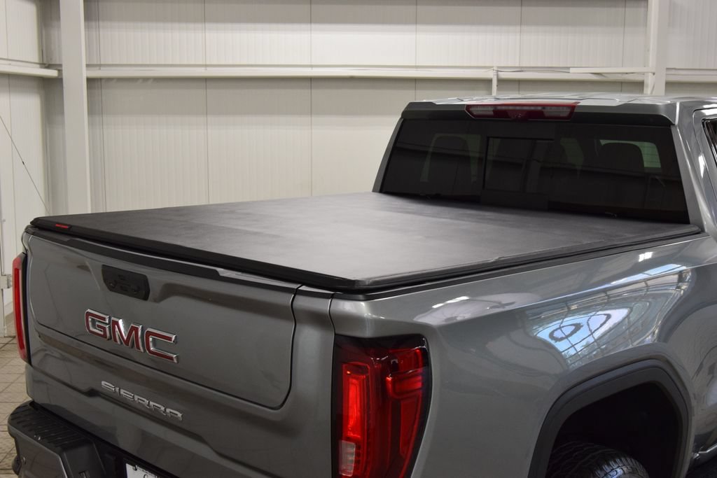 Used 2023 GMC Sierra 1500 AT4 w/ Technology Package AWD/4WD image 25