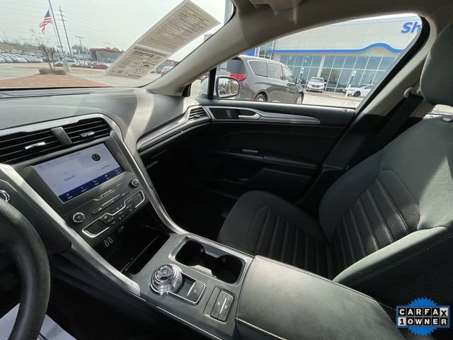 Used 2020 Ford Fusion SE image 13