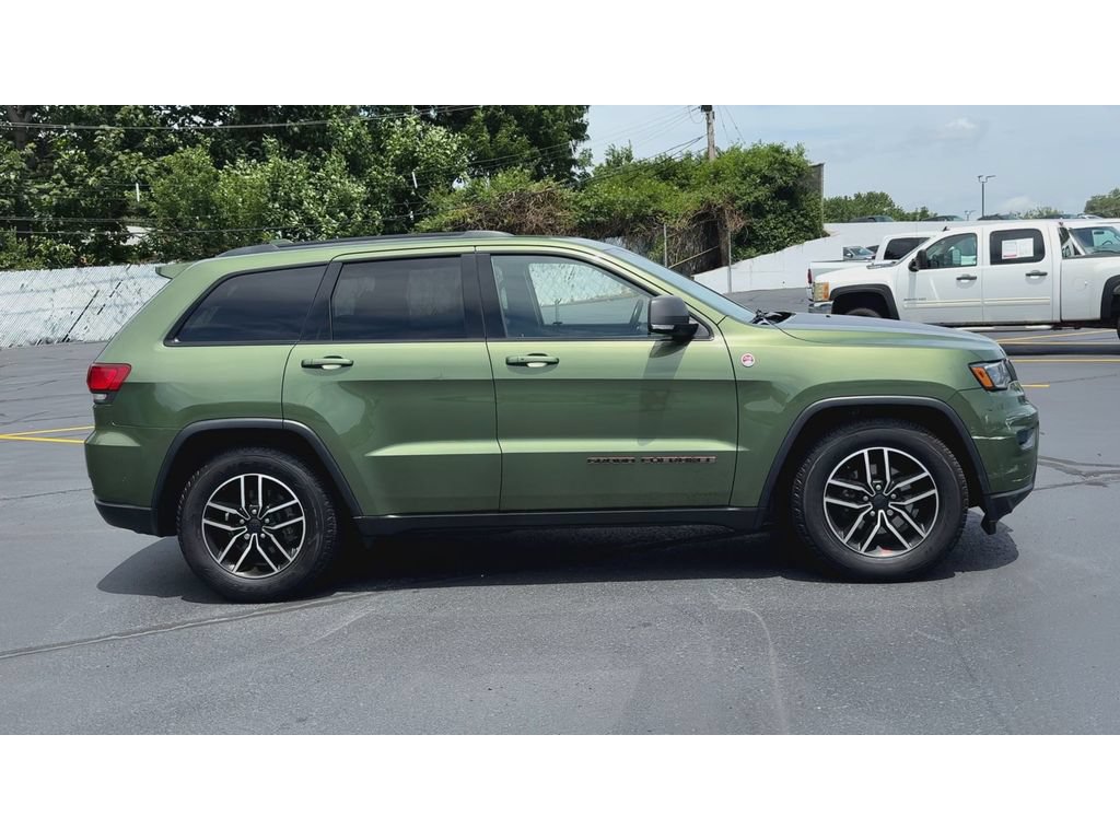 Used 2020 Jeep Grand Cherokee Trailhawk w/ Premium Lighting Group AWD/4WD image 9