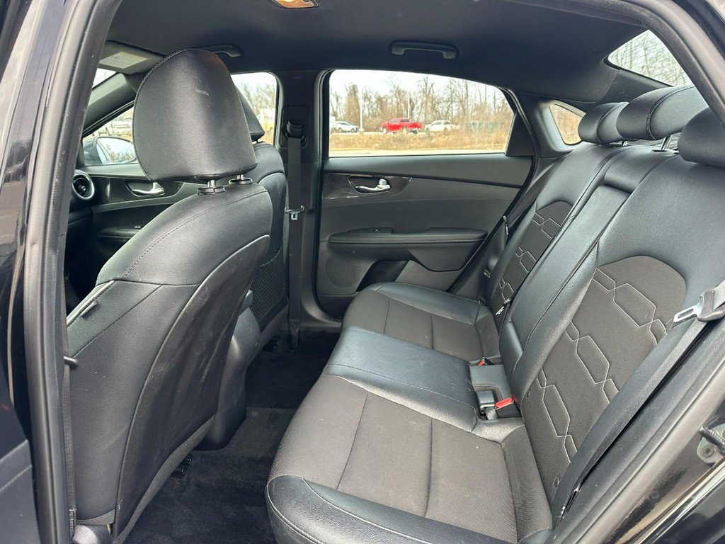 Used 2021 Kia Forte GT-Line image 9