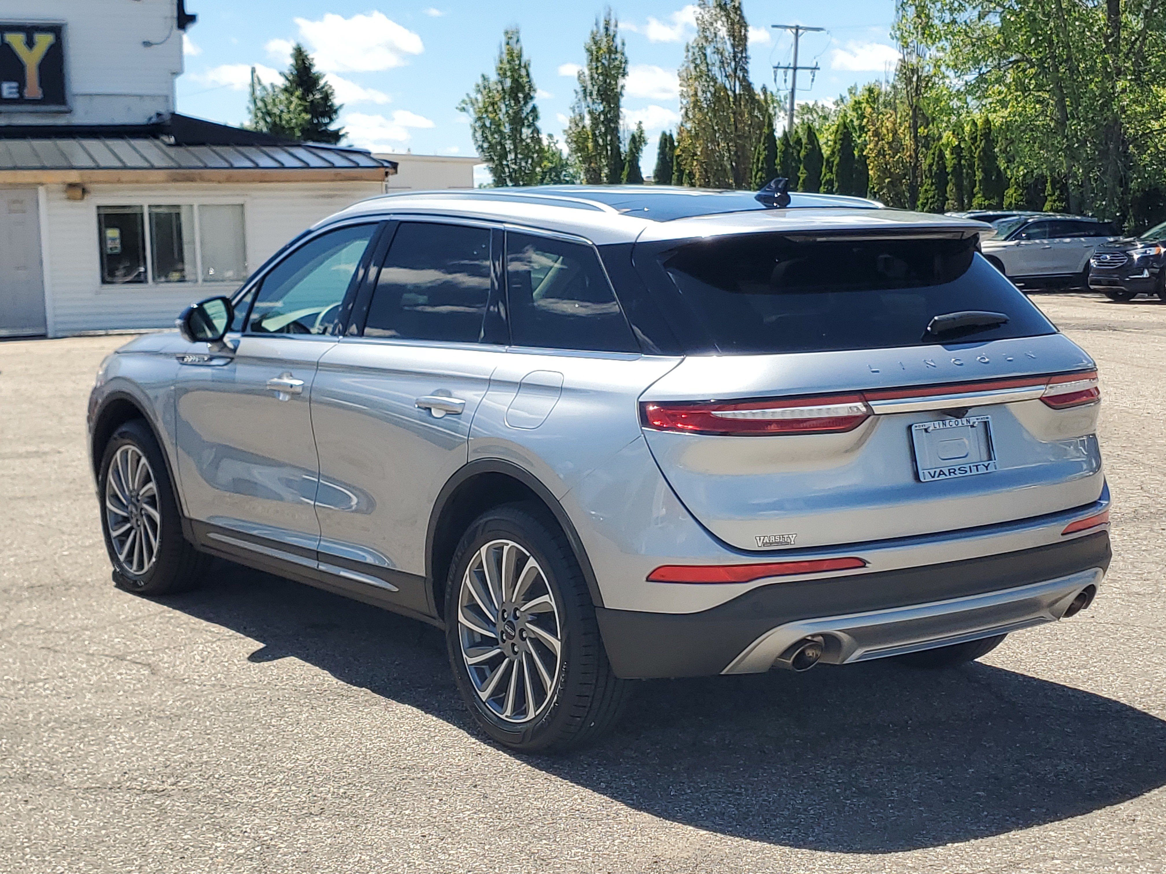 Certified 2024 Lincoln Corsair Reserve w/ Equipment Group 201A AWD/4WD image 4