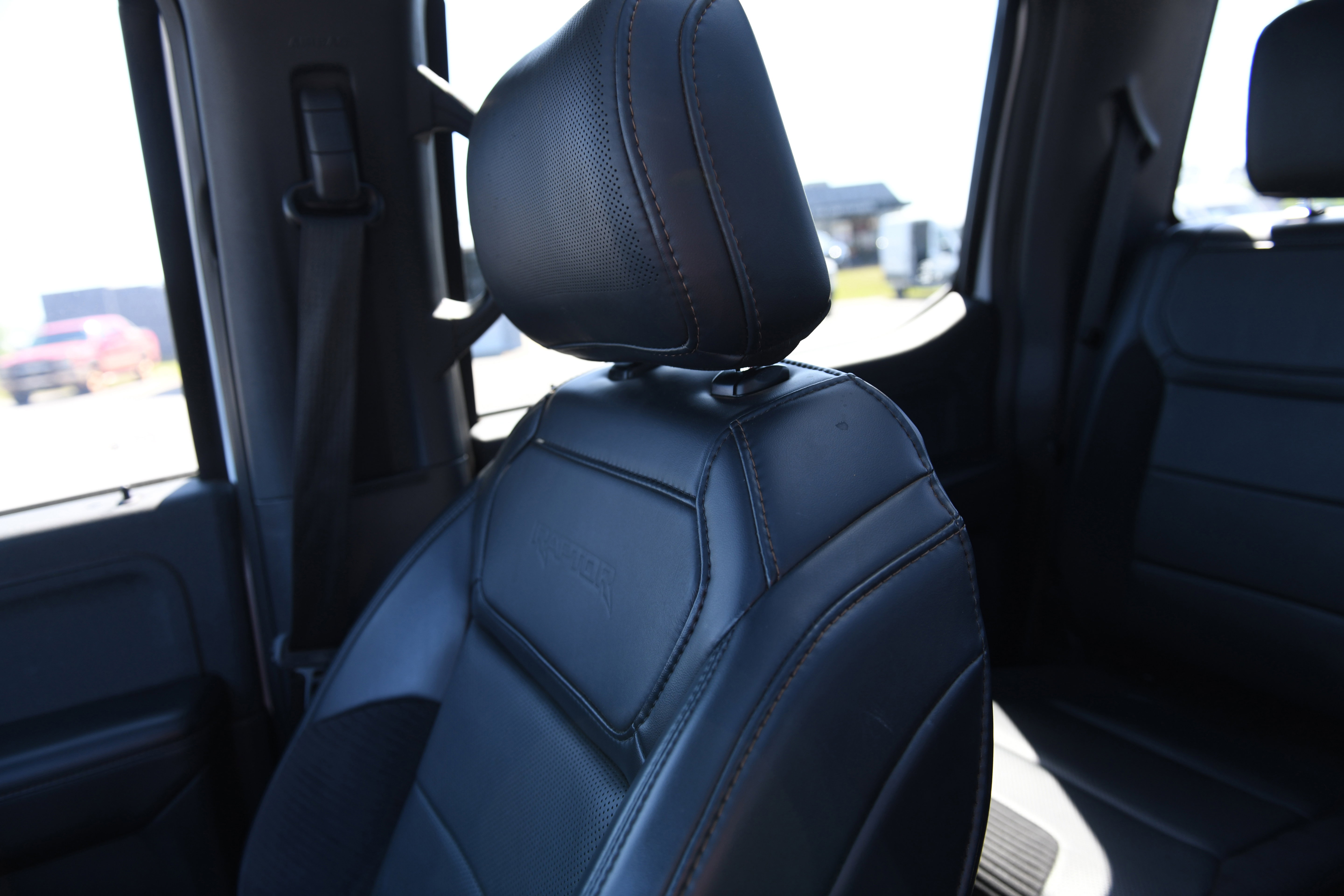 Used 2023 Ford F150 Raptor w/ Raptor Carbon Fiber Package image 22