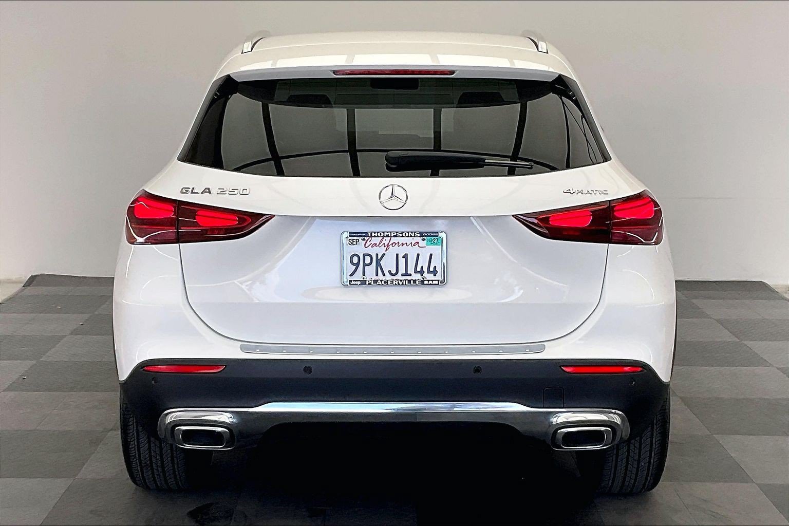 Used 2024 Mercedes-Benz GLA 250 4MATIC image 3