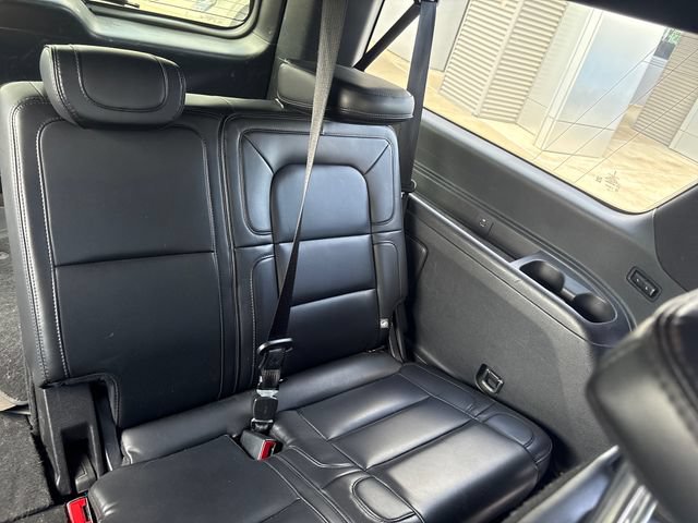 Used 2019 Lincoln Navigator L Reserve AWD/4WD image 12